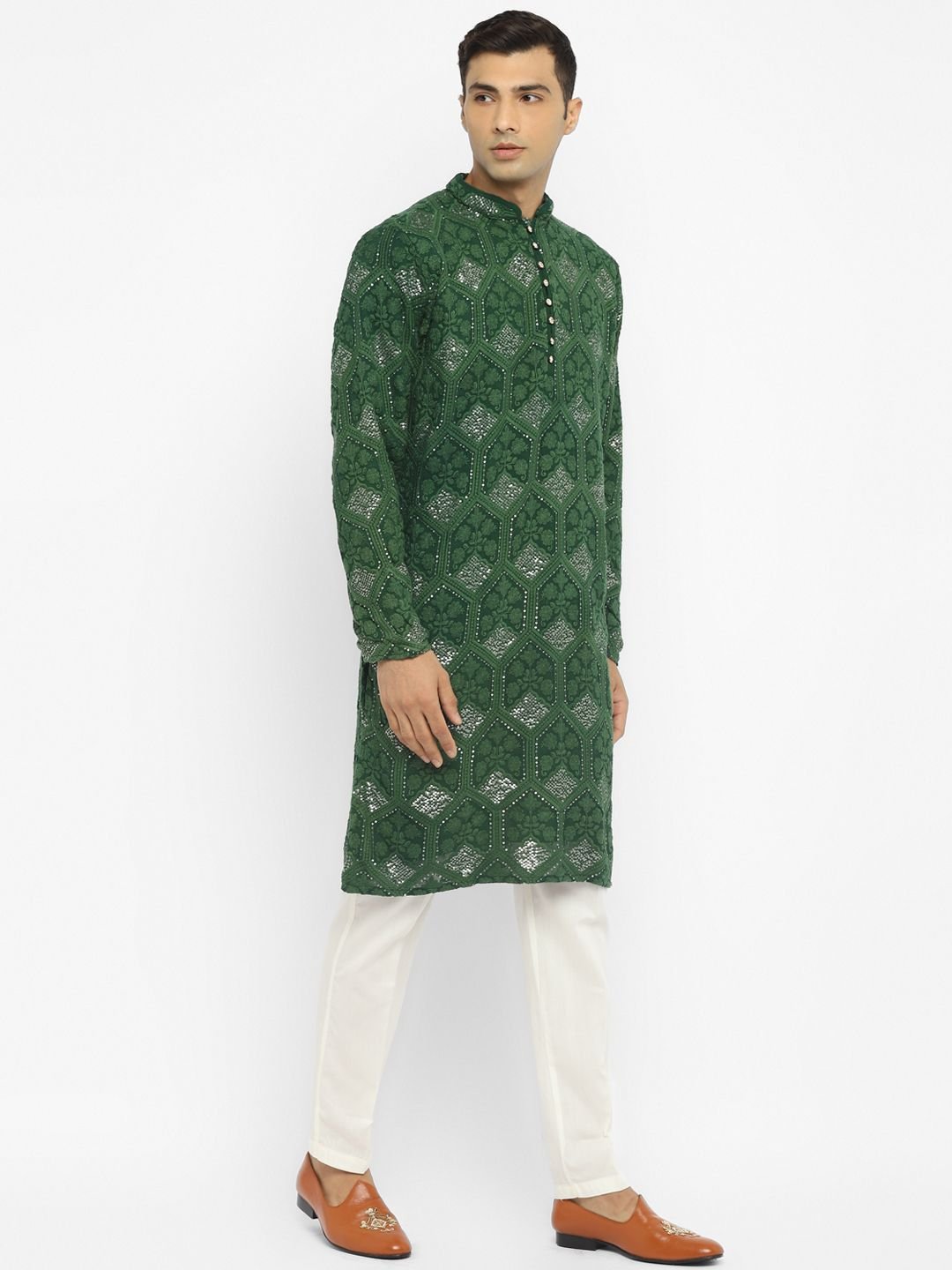 Devyom Devyom Men Embroidered Regular Thread Work Kurta with Pyjamas - Image 3