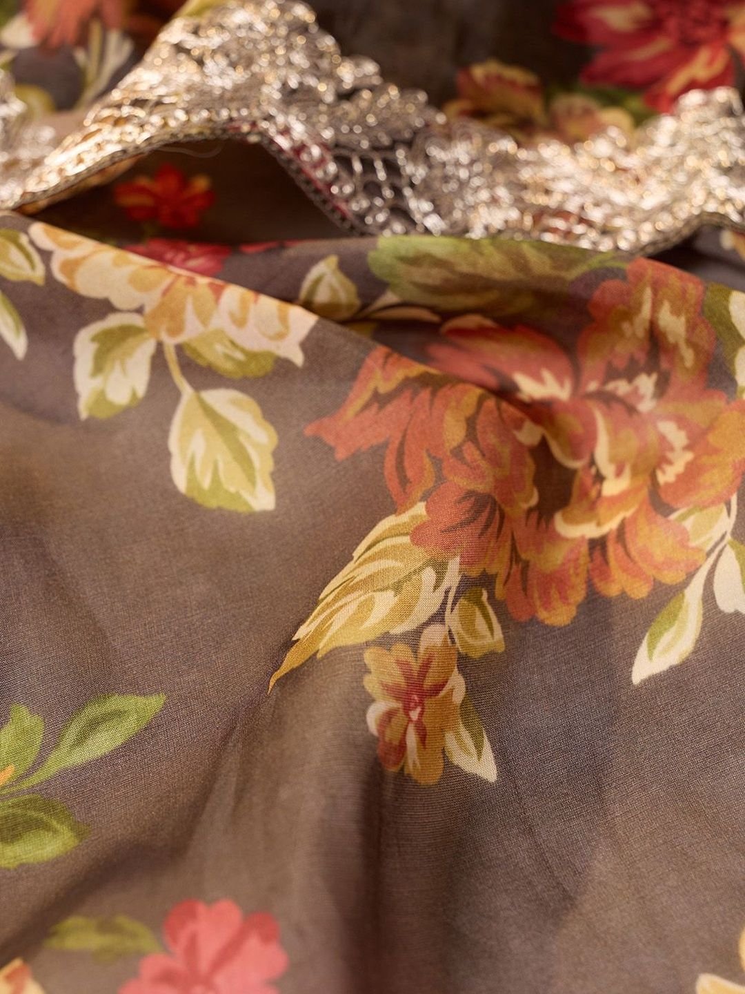Floral Embroidered Block Print Saree - Image 4