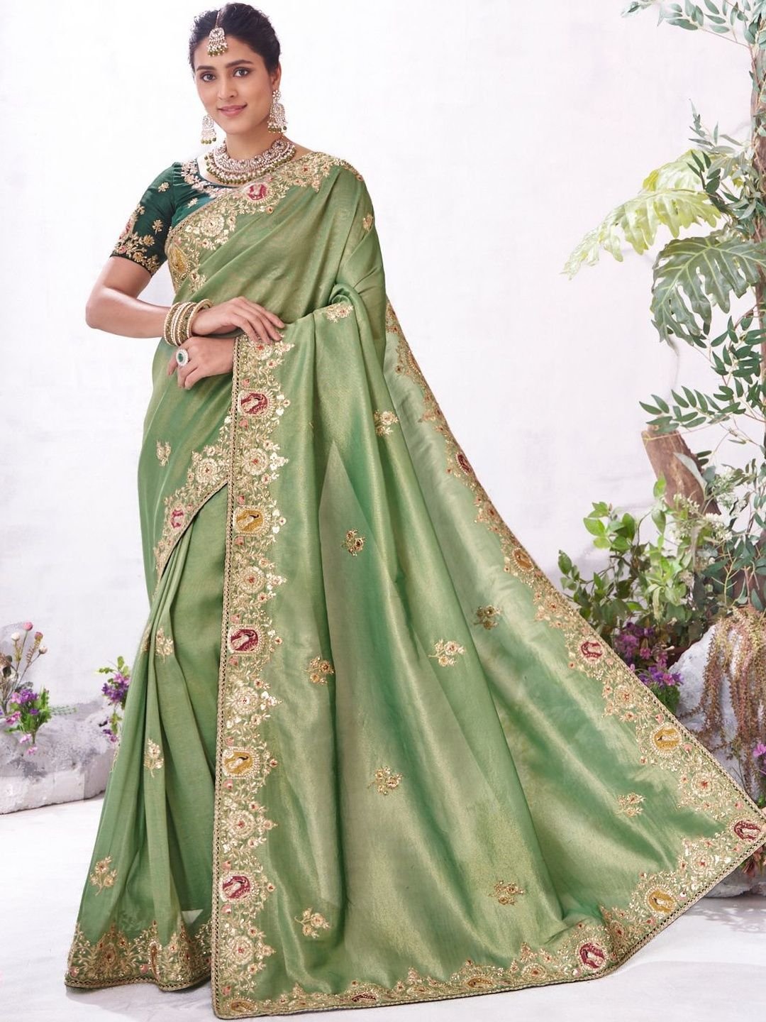 Motifs Embroidered Silk Blend Heavy Work Saree