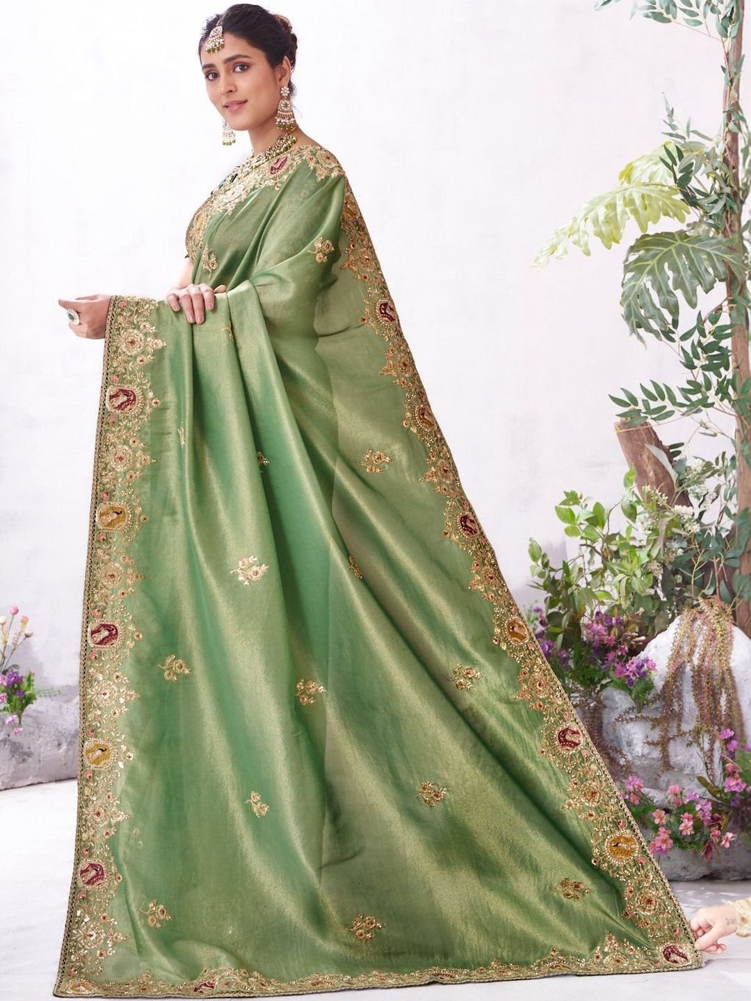 Motifs Embroidered Silk Blend Heavy Work Saree - Image 3
