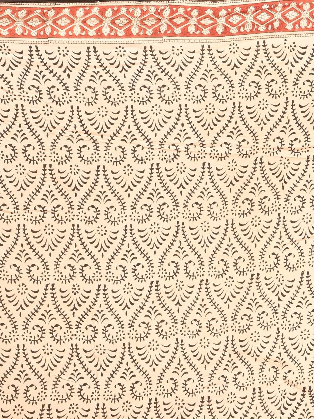 Ushvii Ushvii Ethnic Motifs Saree - Image 4
