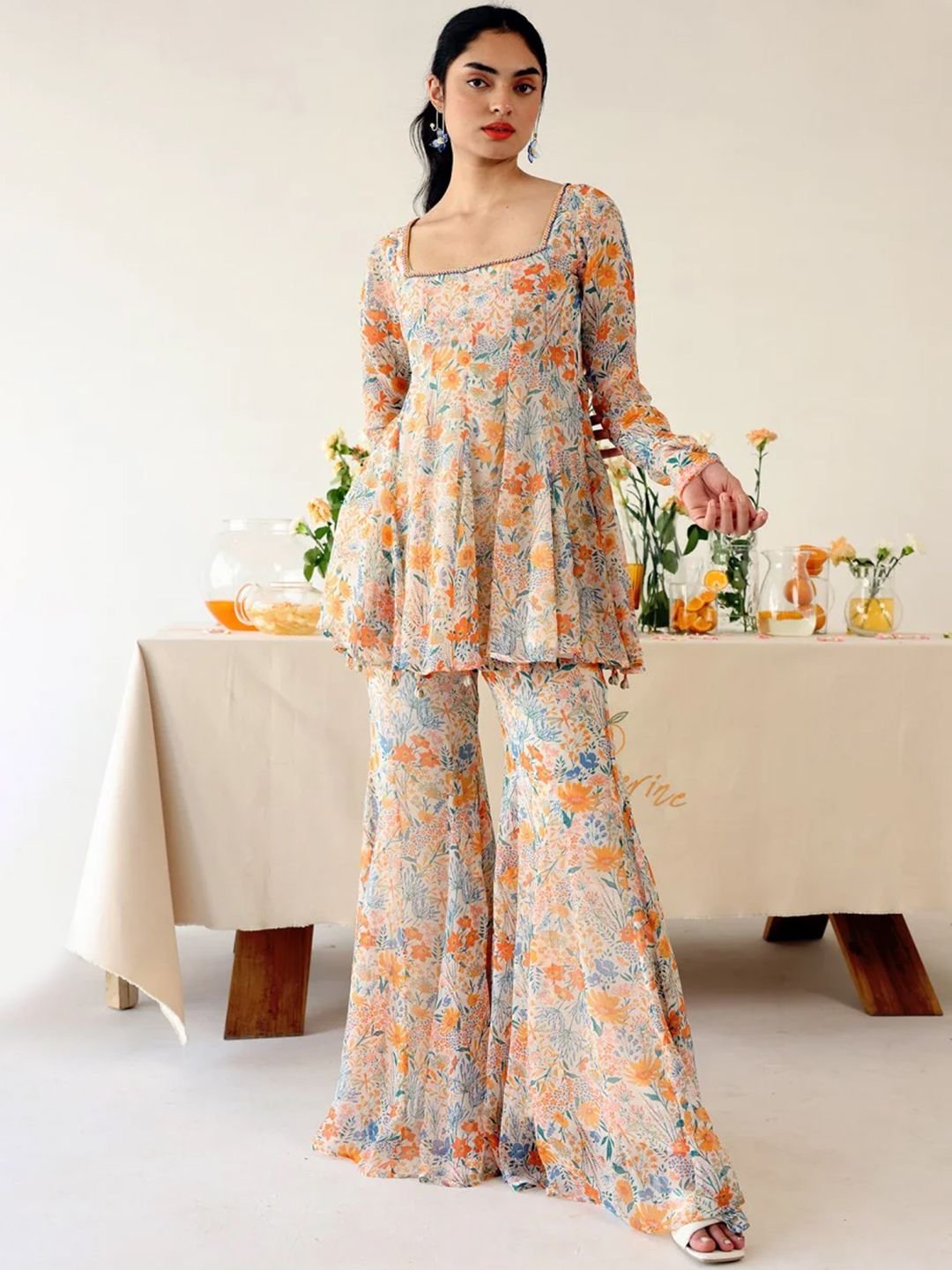 Baise Gaba Floral Printed Square Neck A-Line Kurtis