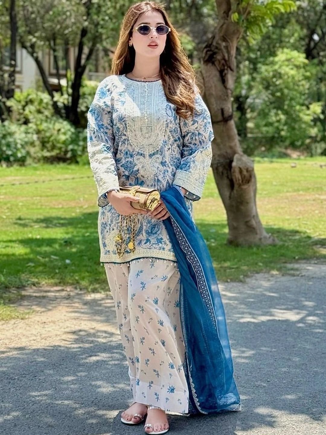 NILHARI Floral Printed Pure Cotton Blend Kurti - Image 2