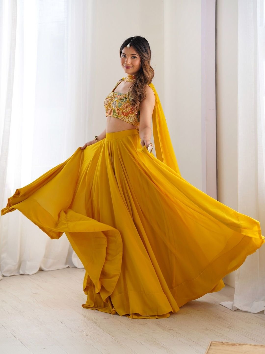 House of Pataudi House of Pataudi Embroidered Square Neck Lehenga With Choli & Dupatta - Image 4