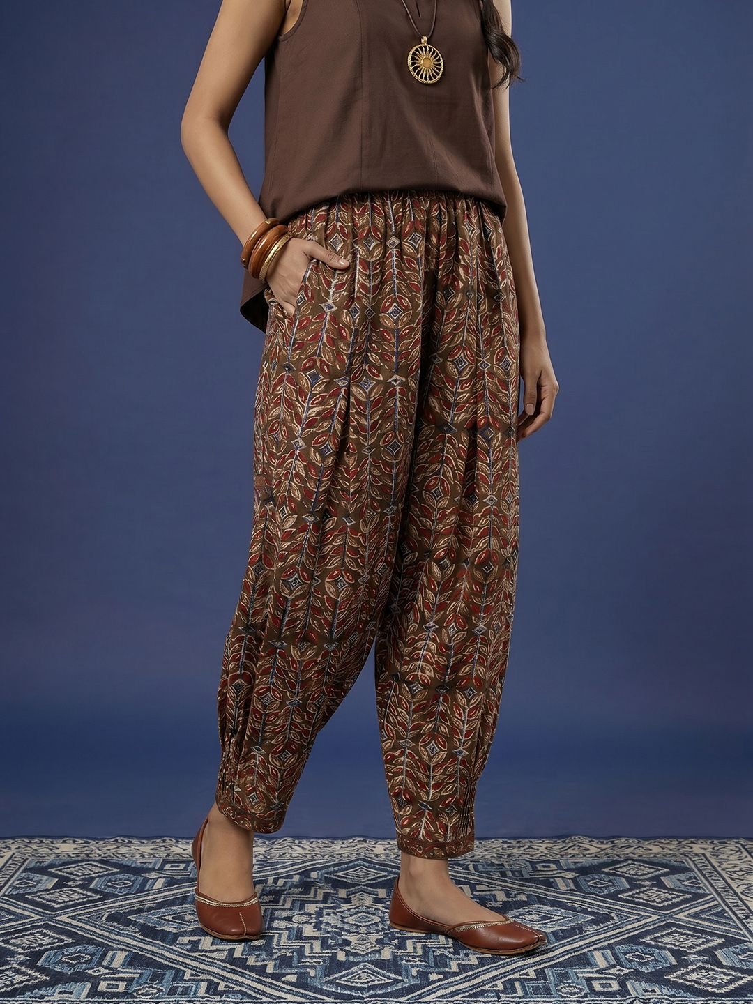 Taavi Women Kalamkari Parallel Trouser