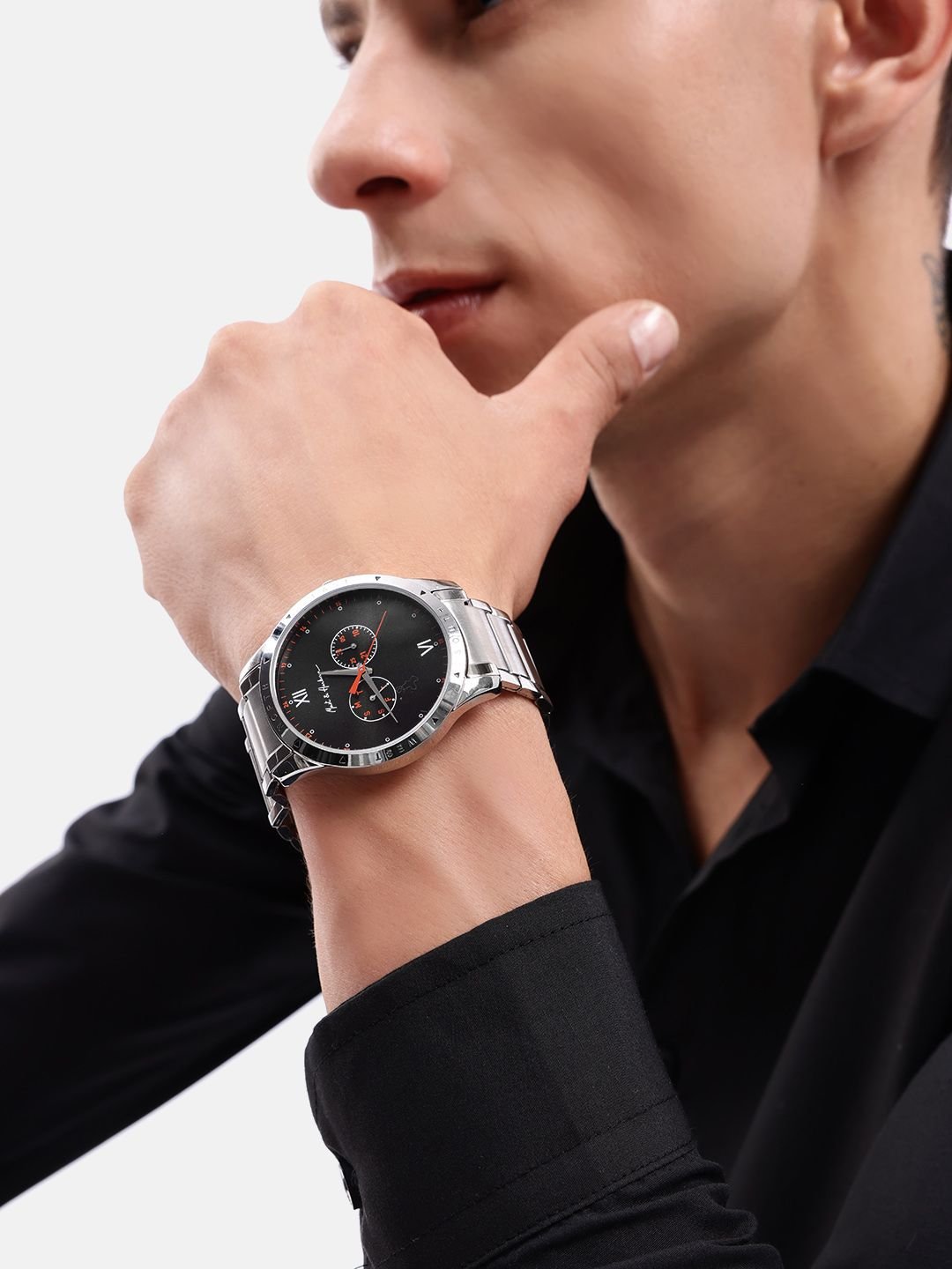 Unisex Brass Dial & Stainless Steel Textured Straps Analogue Multi Function Watch