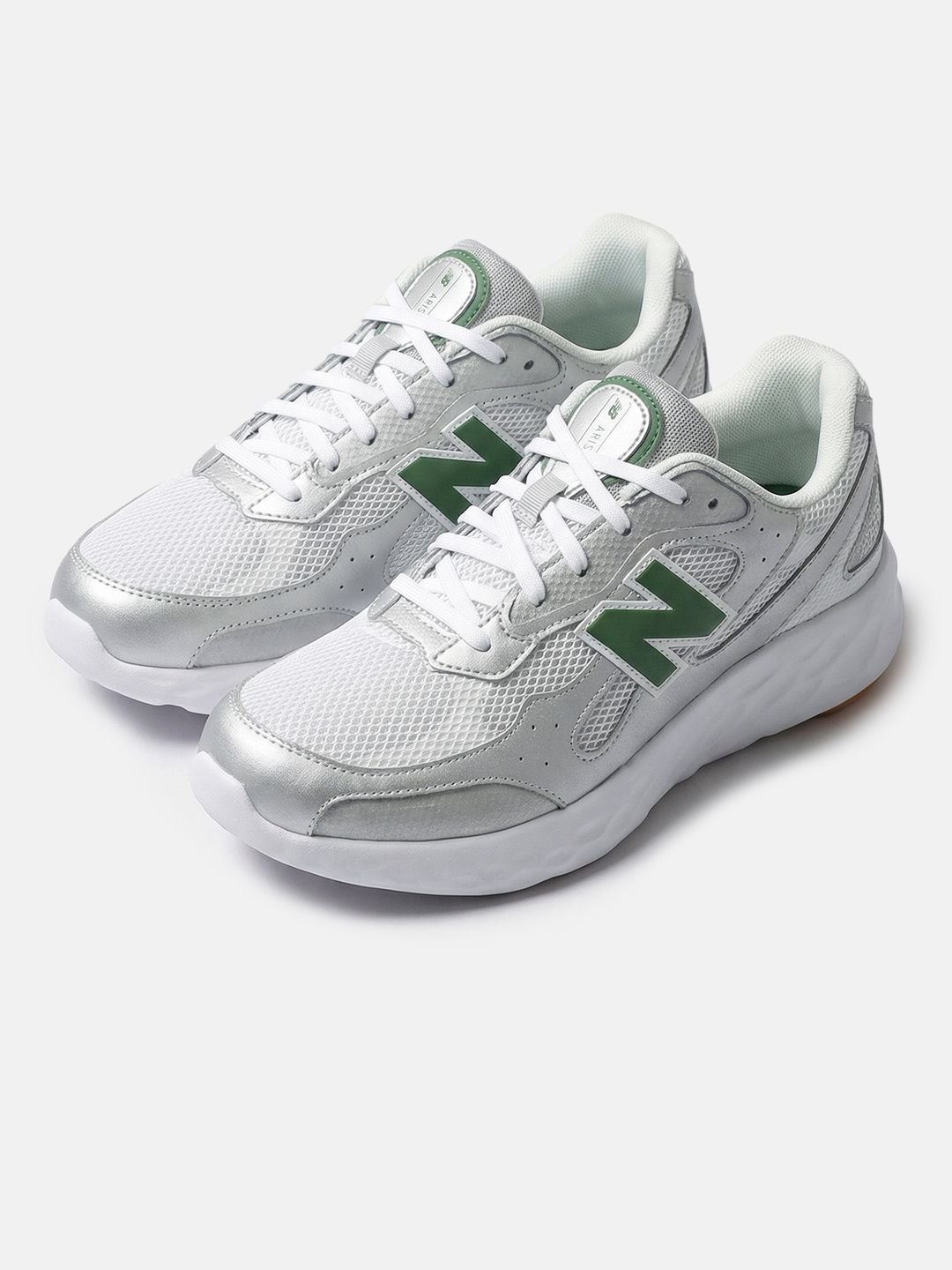 New Balance Men ARISI Running Shoes
