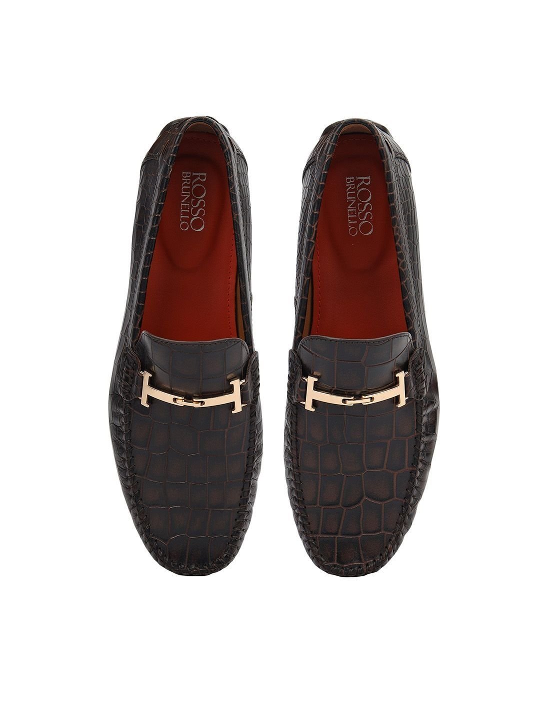 Men Textured Leather Round Toe Slip-On Formal Loafers - Image 3