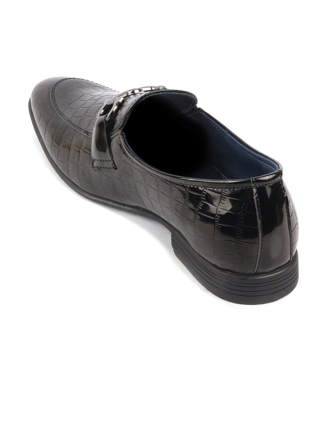 Men Textured Formal Loafers - Image 3