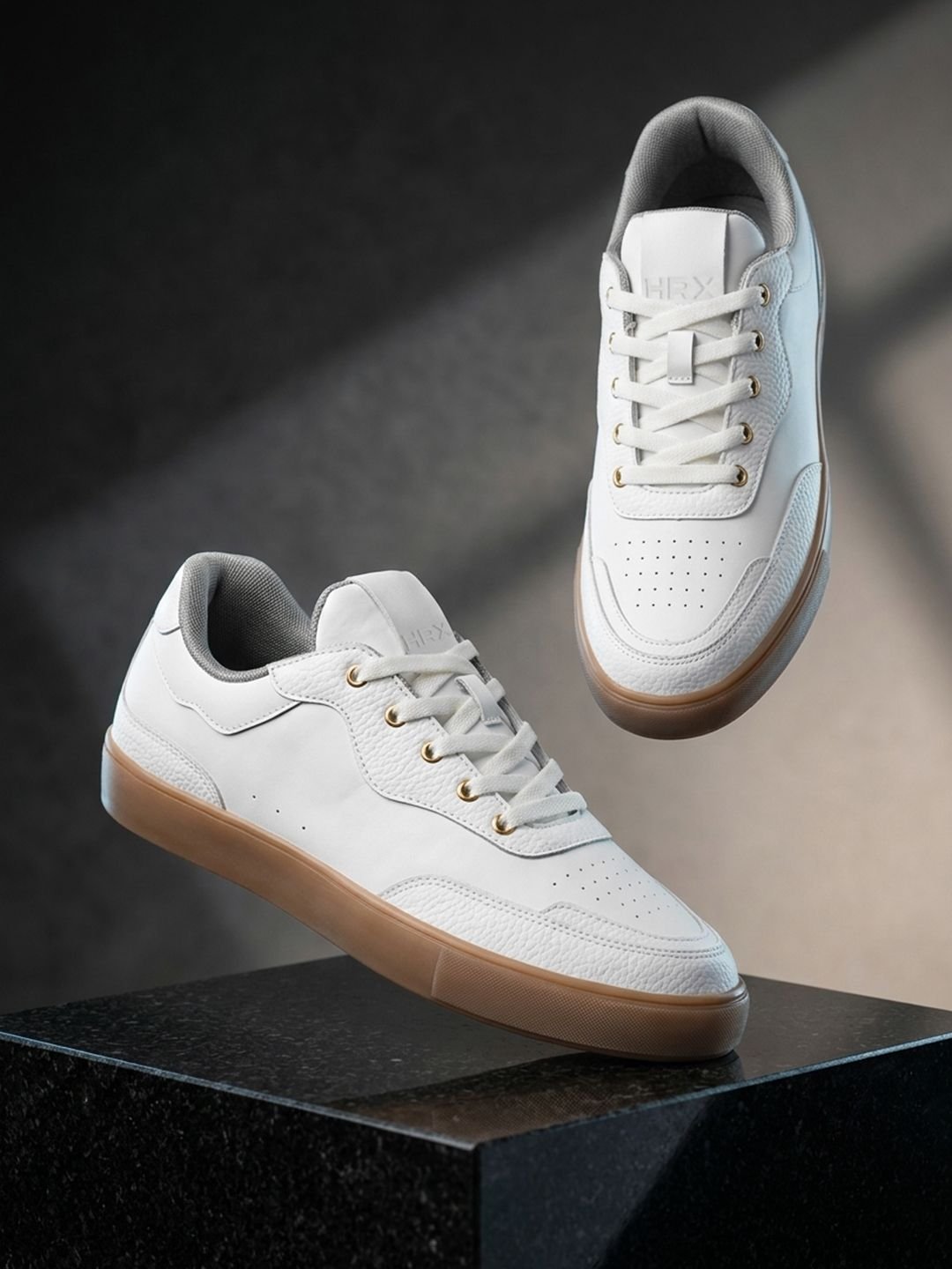 Bomba Men Comfortable Sneaker