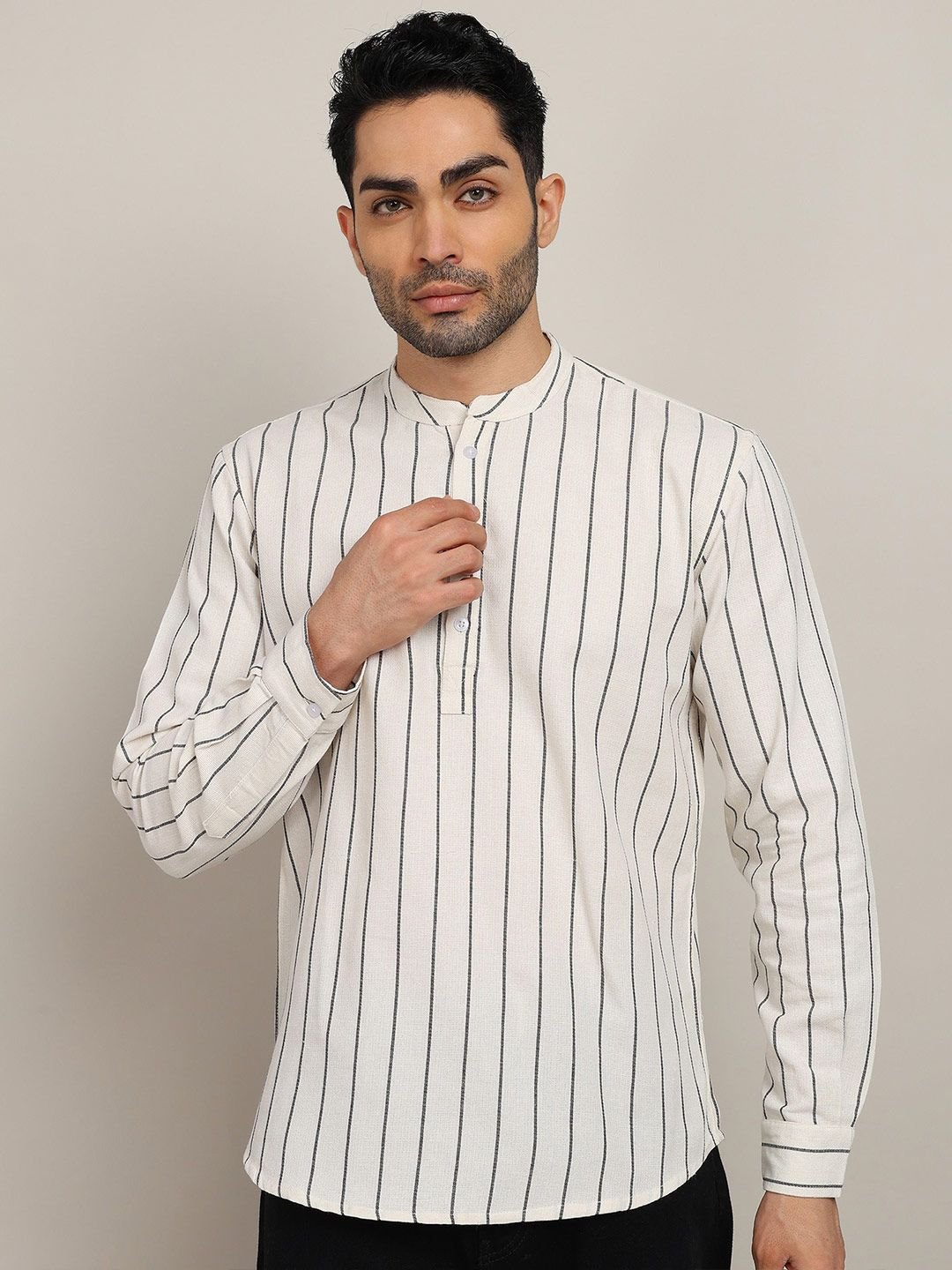 Men Striped Mandarin Collar Kurta - Image 2