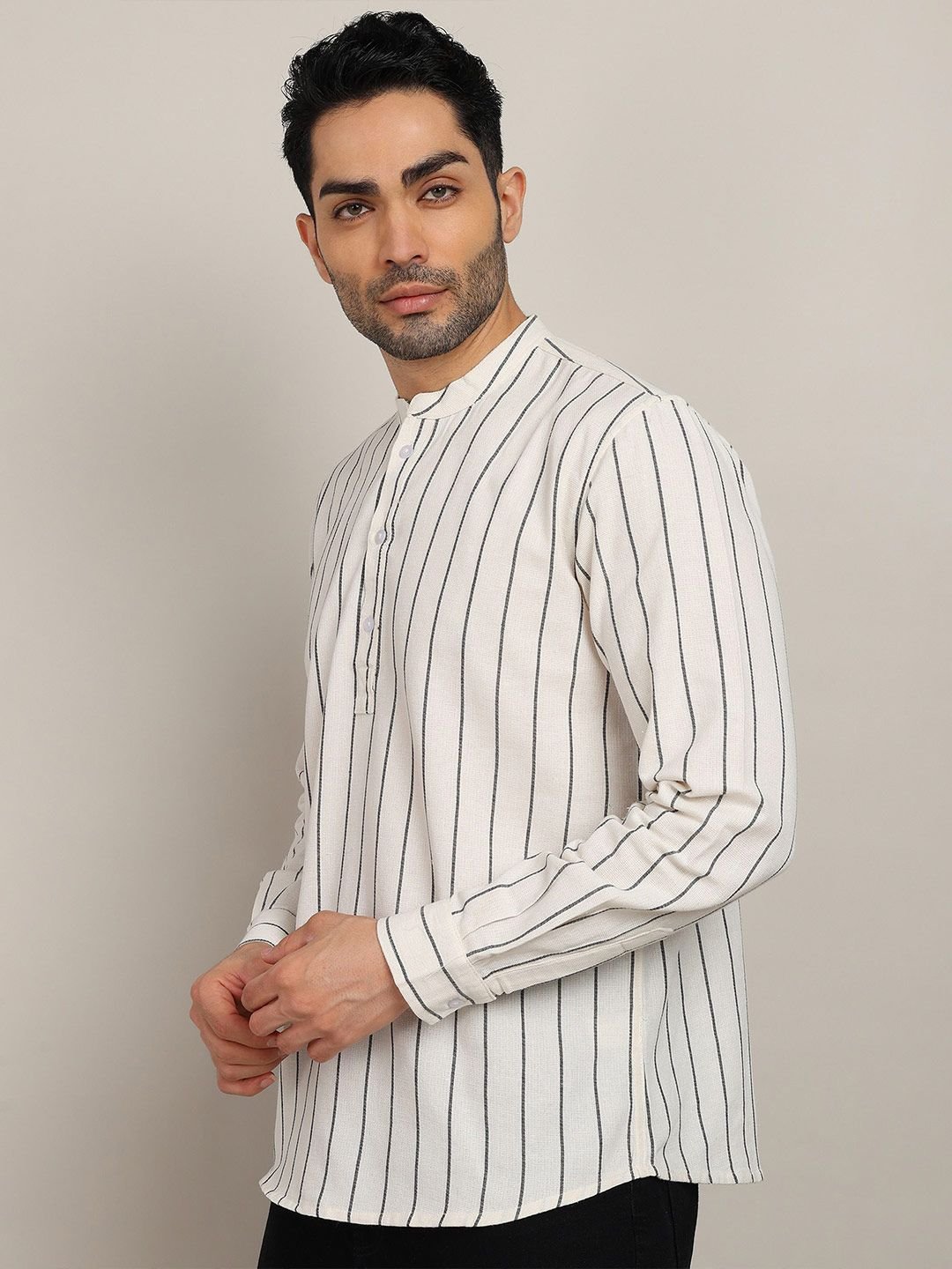 Men Striped Mandarin Collar Kurta - Image 4
