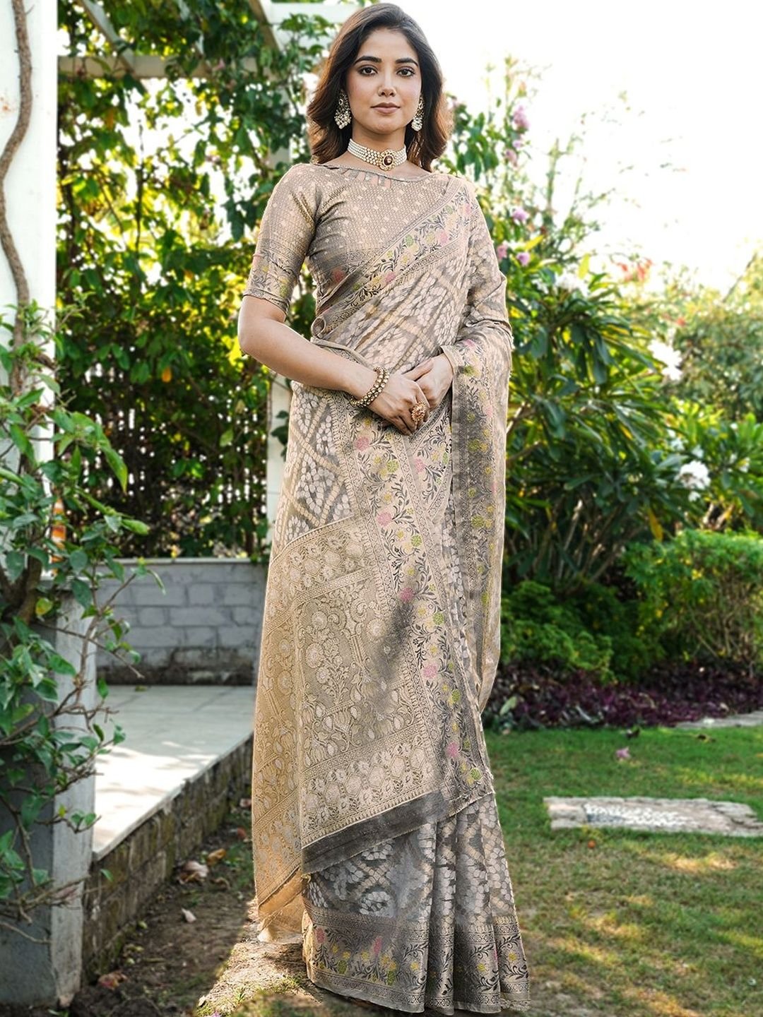 ELITE WEAVES Woven Design Zari Organza Patola Saree - Image 4