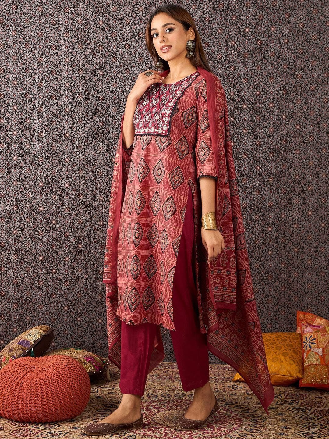 Geometric Printed Mirror Work Pure Cotton Kurta With Trousers & Dupatta - Image 3