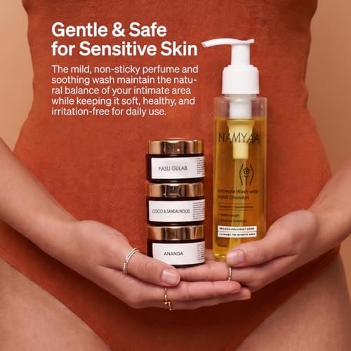 Namyaa Intimate Smell Good Kit- Combo Pack of Intimate Solid Perfume 45g & Haldi Chandan Intimate Wash 100g | With Germ and Odour Protection - Image 2