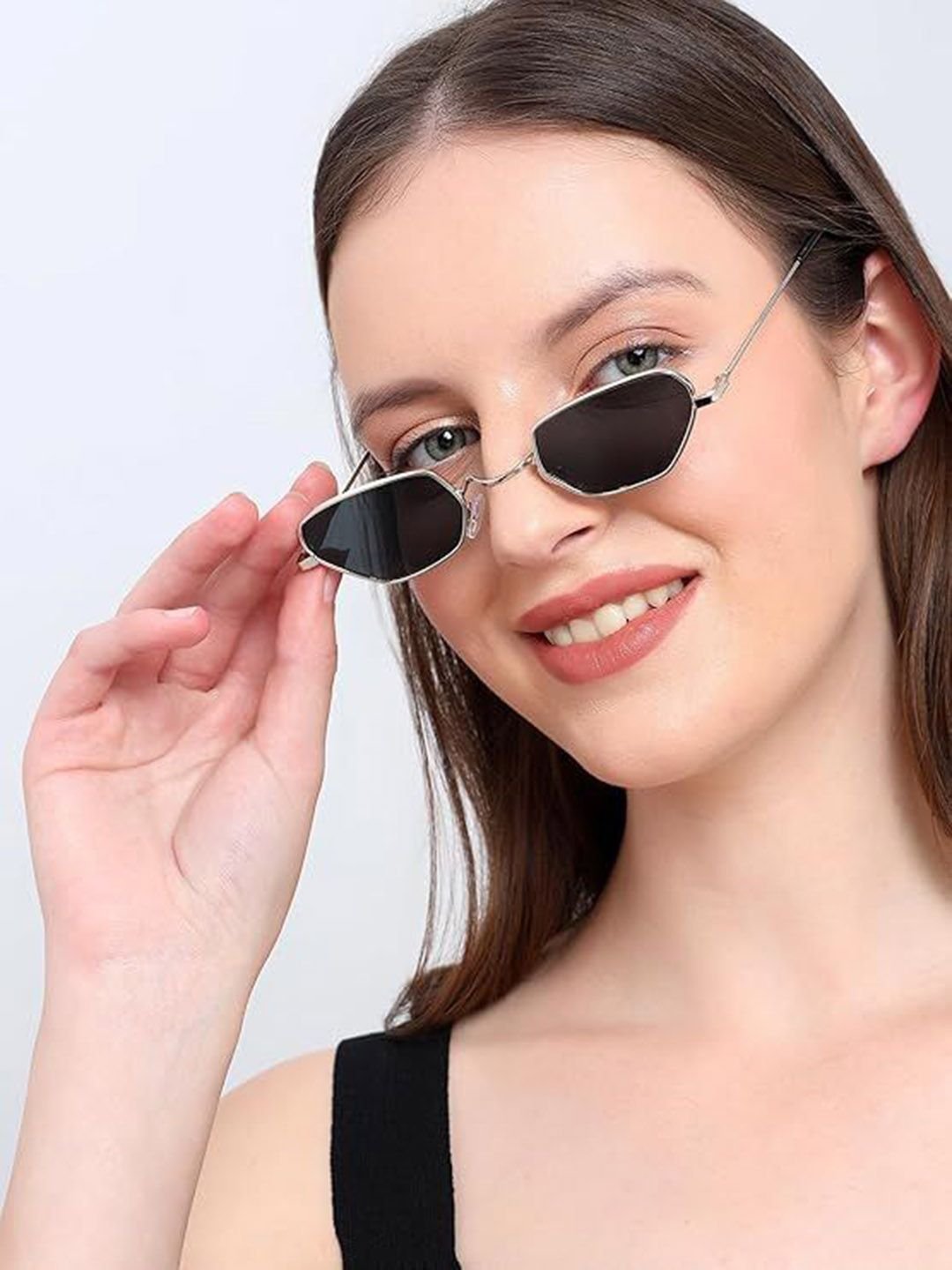 KRILLEN SHADES Women Square Sunglasses with UV Protected Lens - Image 2