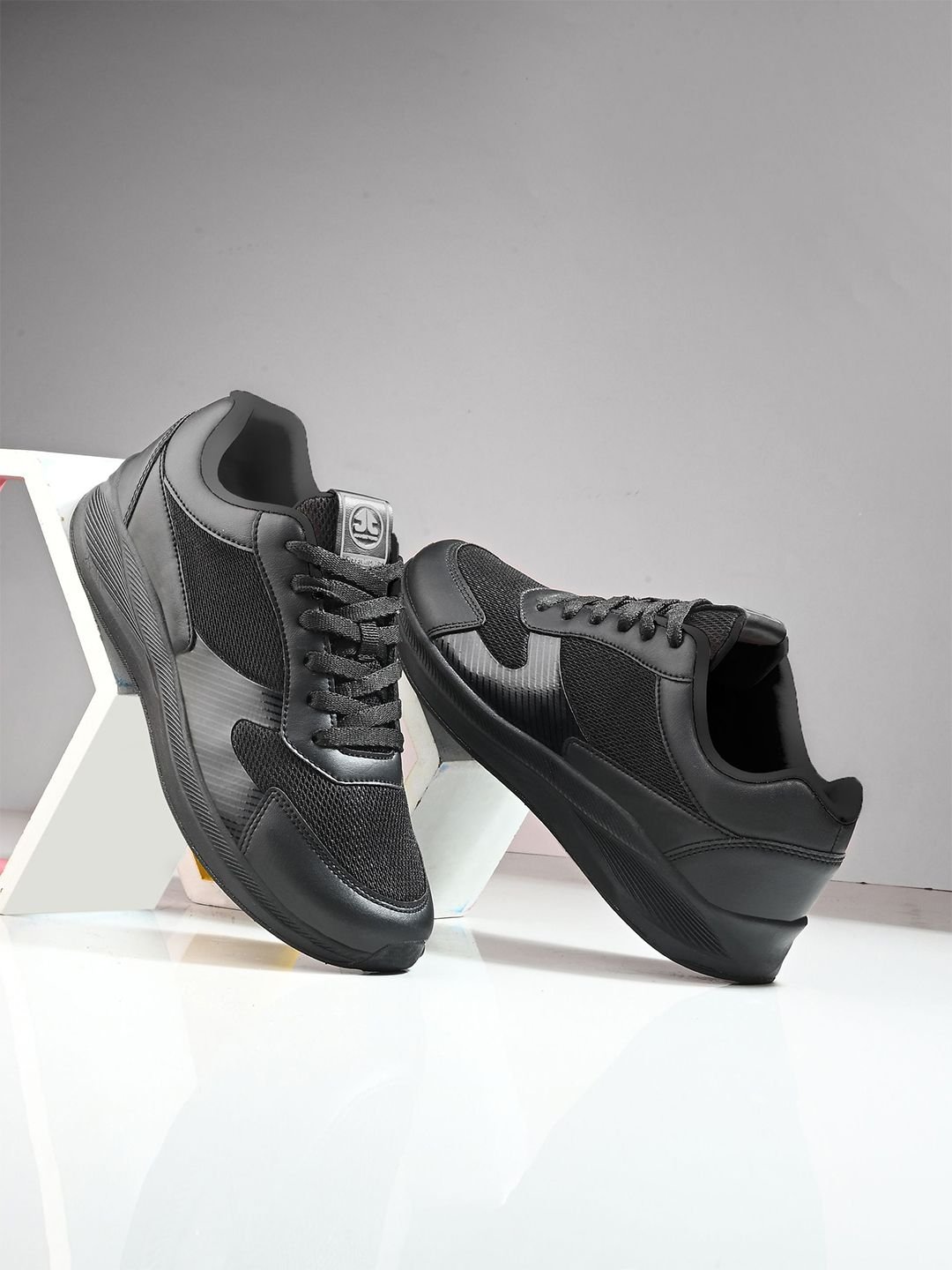 Roshan HRX by Hrithik Roshan Women Mesh Running Non-Marking Shoes
