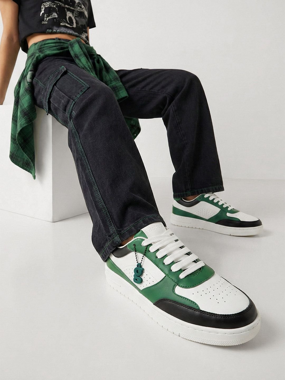 glitchez Colorblocked Perforated Sneakers