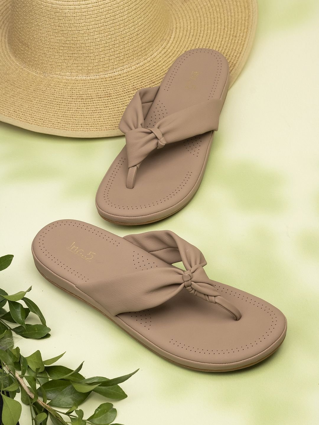 Women Solid T-Strap Flats