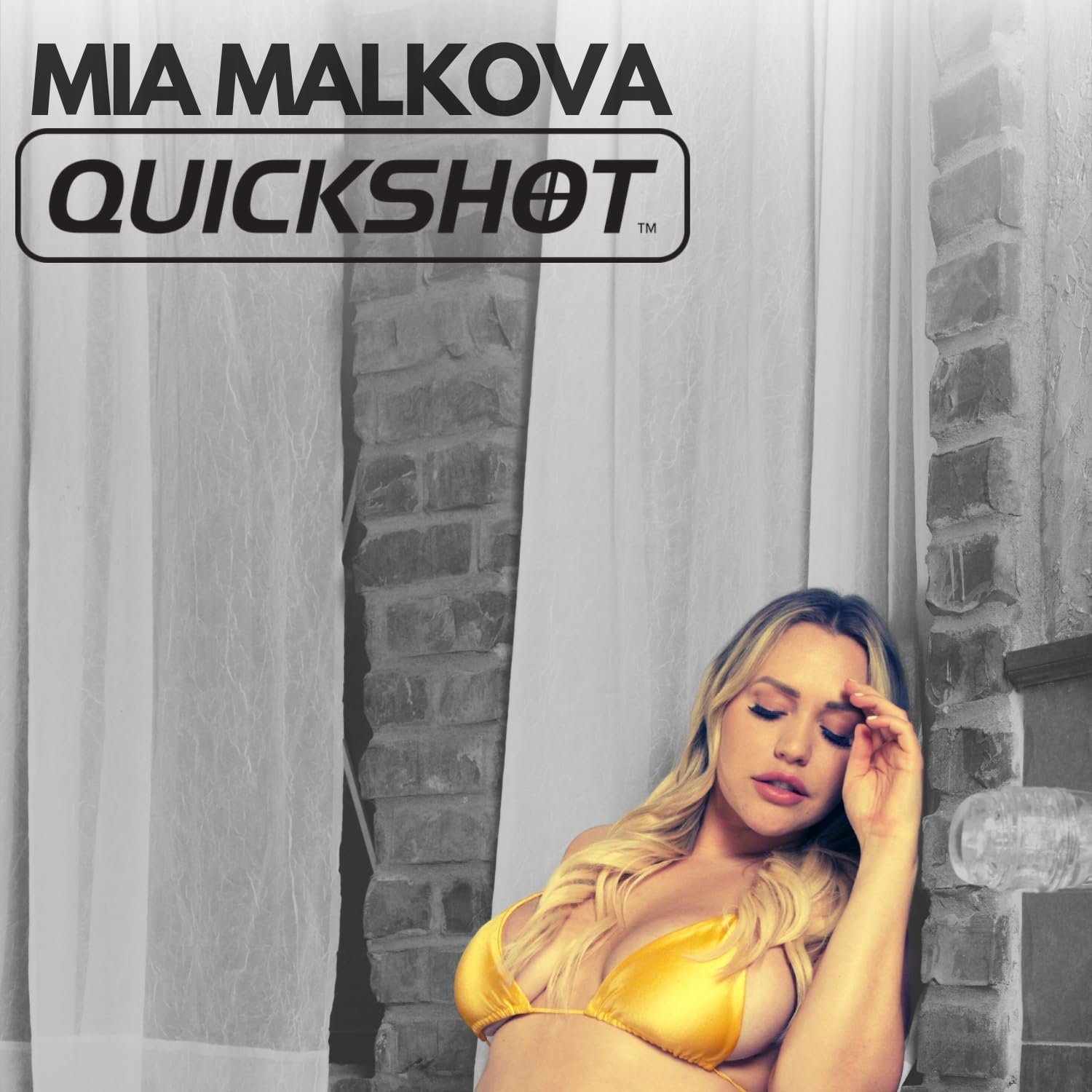 Fleshlight Girls Mia Malkova | Quickshot Male Masturbator and Couples Toy - Image 5