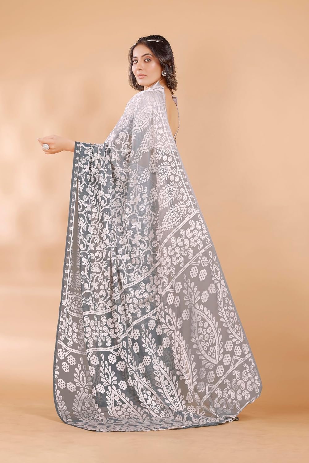 Garden Vareli Viscose Brasso Floral Print Saree with Unstitched Blouse Piece - Image 3