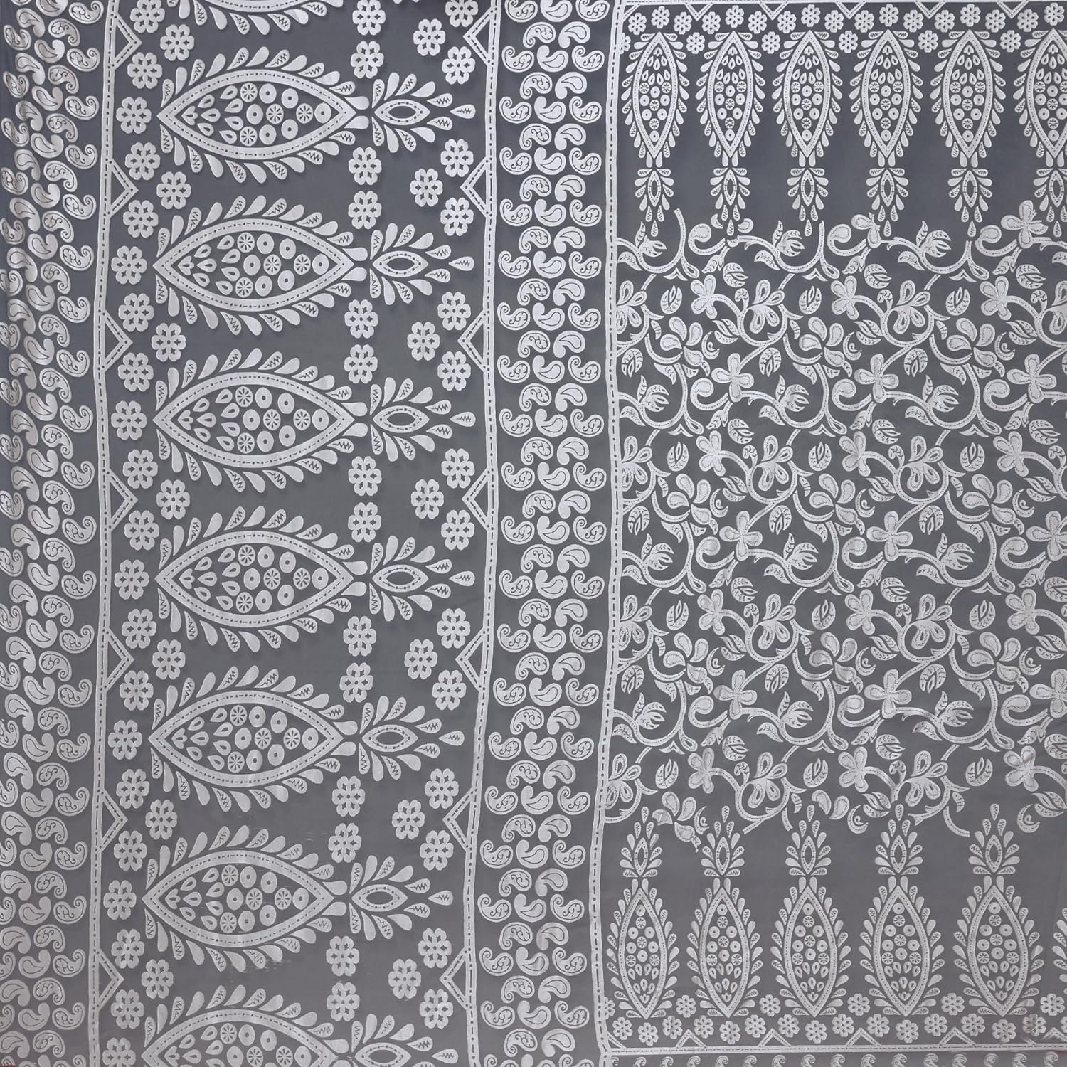Garden Vareli Viscose Brasso Floral Print Saree with Unstitched Blouse Piece - Image 7