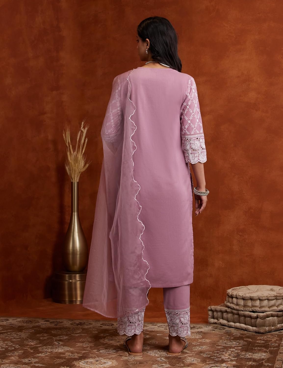Amazon Brand - Myx Women Embroidered Cotton Kurta Pant Set with Organza Dupatta (Available in Plus Sizes) - Image 3