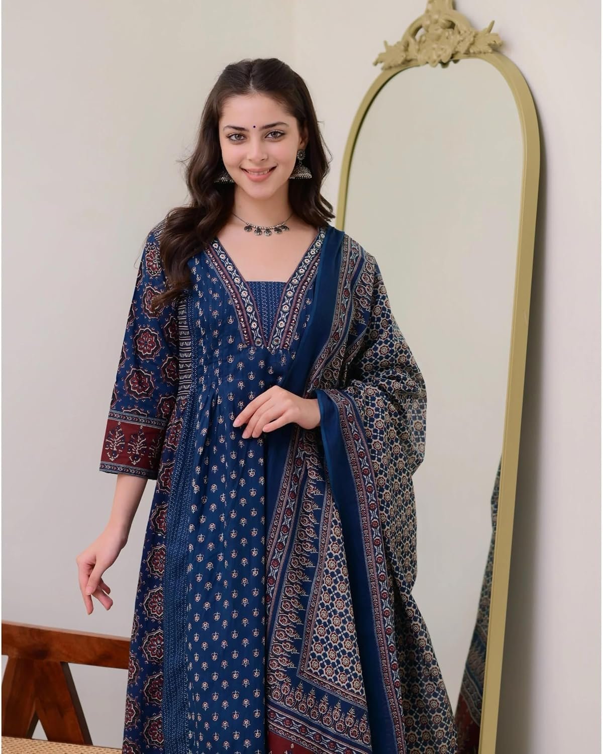 KLOSIA Women's Rayon Printed Anarkali Kurta and Pant with Dupatta Set - Image 4