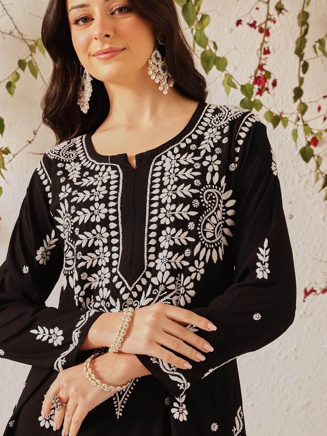 Ada Hand Embroidered Lucknowi Chikankari Rayon Kurta Set for Women A811376 | Womens Handcrafted lucknow chikan embroidery kurti co ord set with palazzo pant for party and office work wear - Image 4