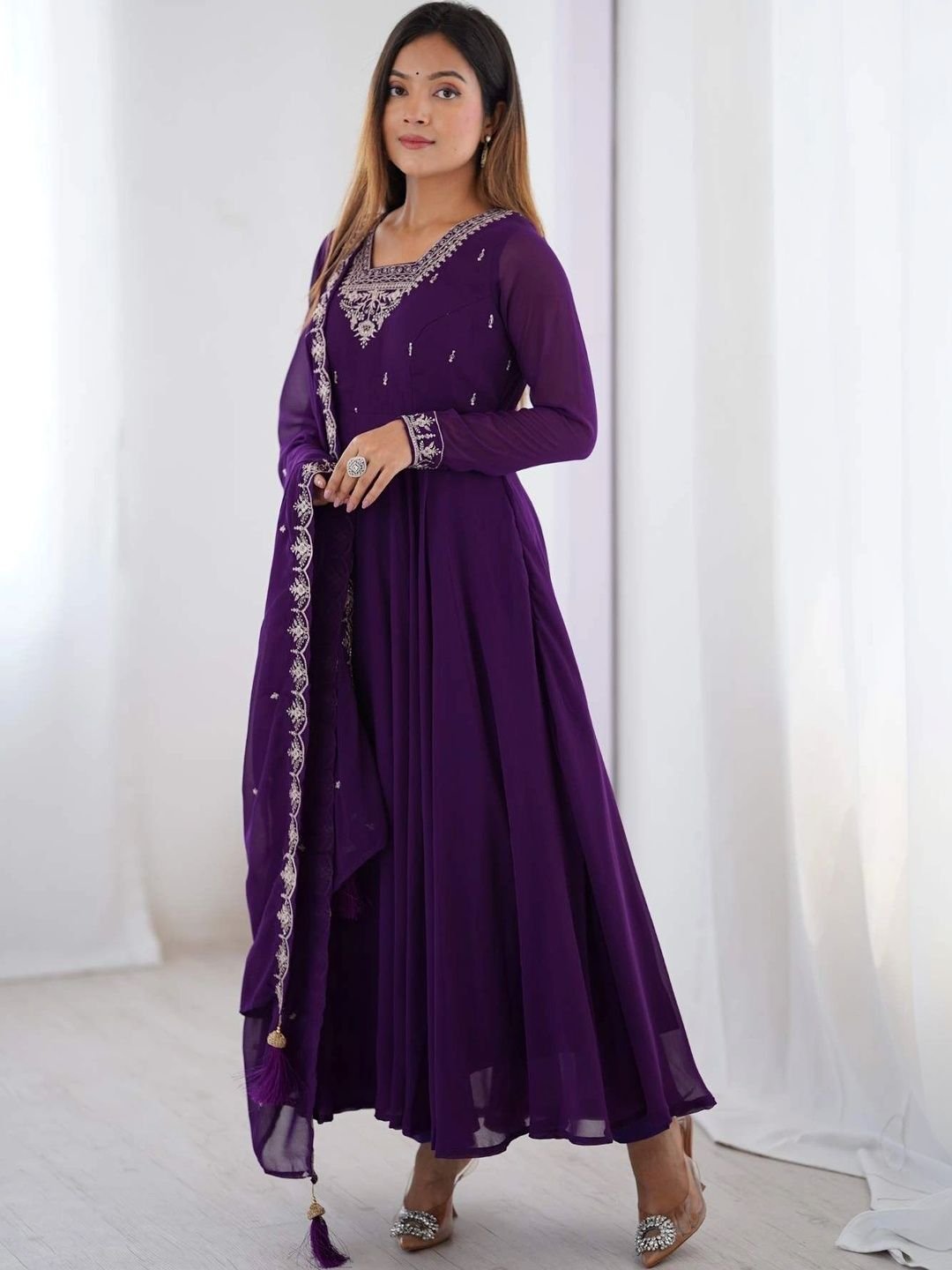 Women Ethnic Motifs Embroidered Regular Kurta with Trousers & With Dupatta