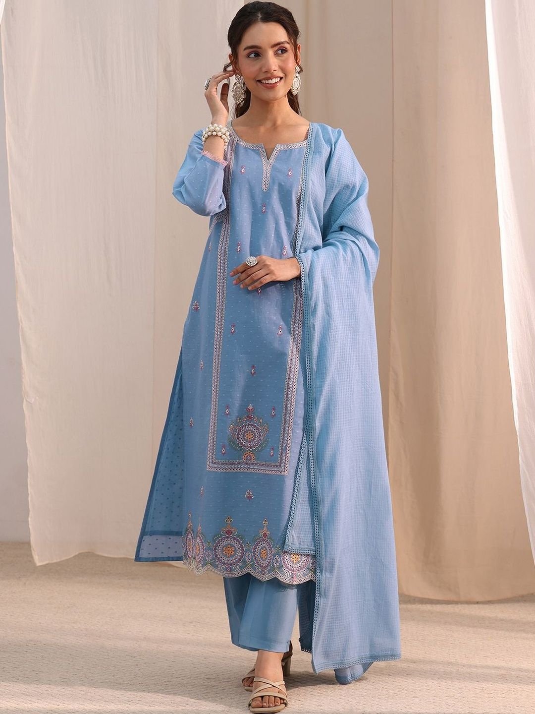 Women Ethnic Motifs Embroidered Regular Thread Work Kurta with Trousers & With Dupatta