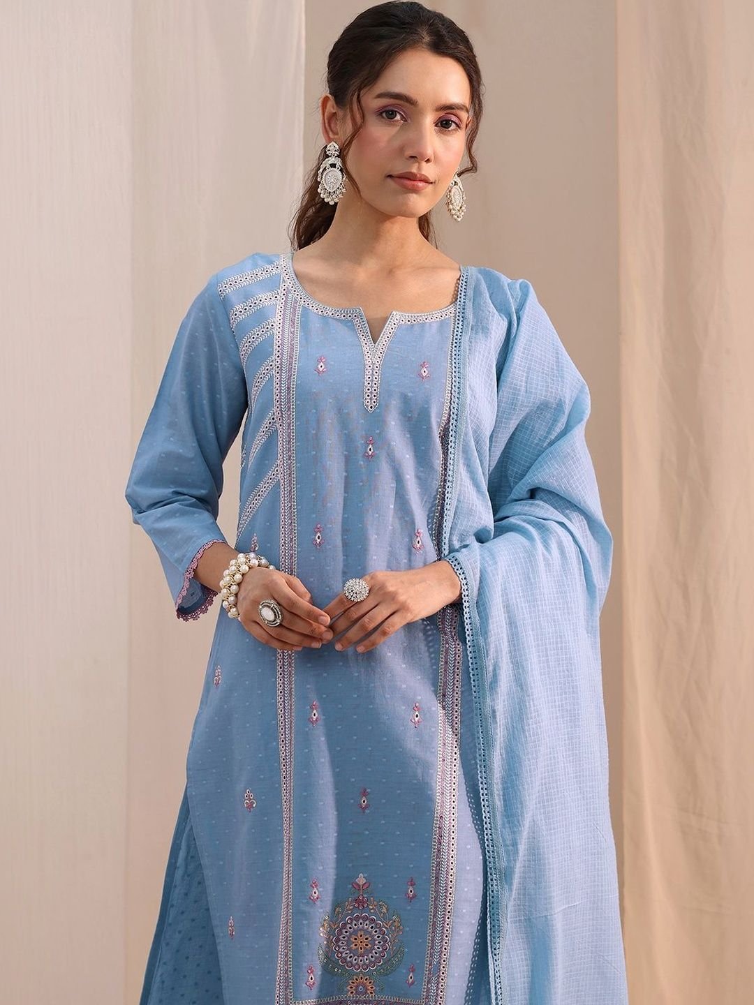 Women Ethnic Motifs Embroidered Regular Thread Work Kurta with Trousers & With Dupatta - Image 2