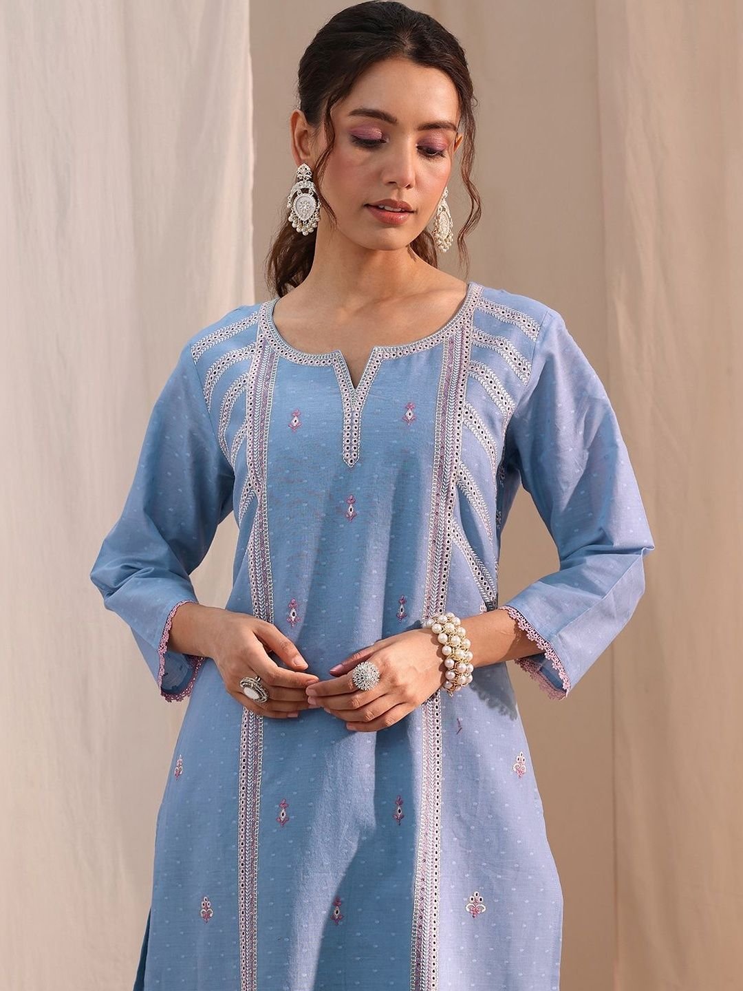Women Ethnic Motifs Embroidered Regular Thread Work Kurta with Trousers & With Dupatta - Image 3