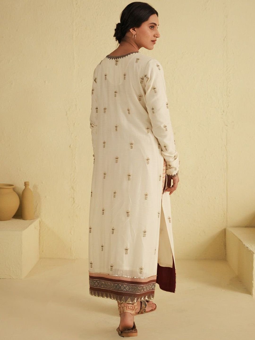 Floral Embroidered Beads and Stones Kurta With Churidar & Dupatta - Image 4