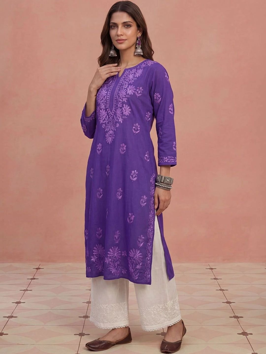Women Embroidered Chikankari Kurta - Image 2